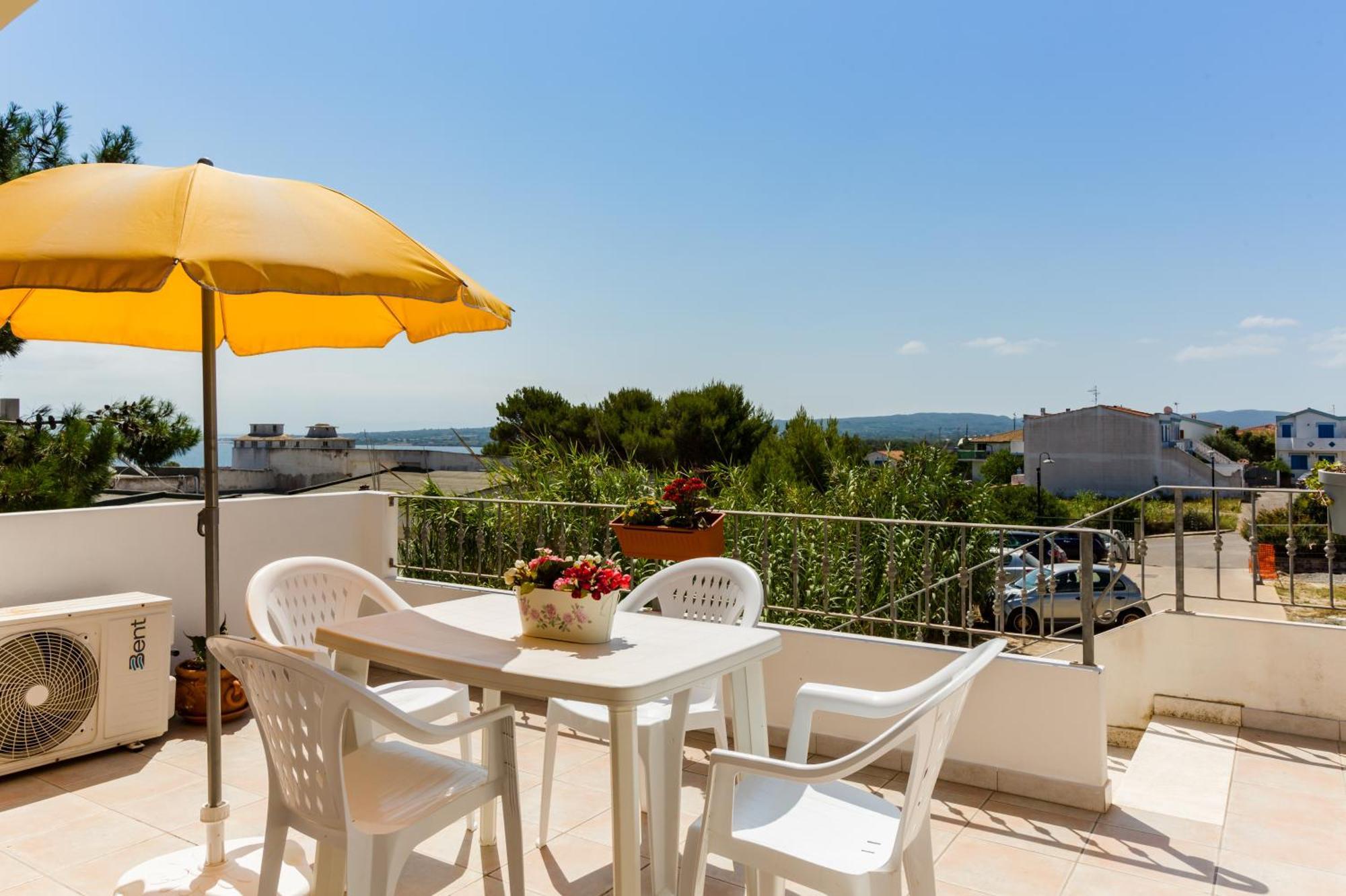 Residence Fior Di Sulcis Calasetta Exterior photo