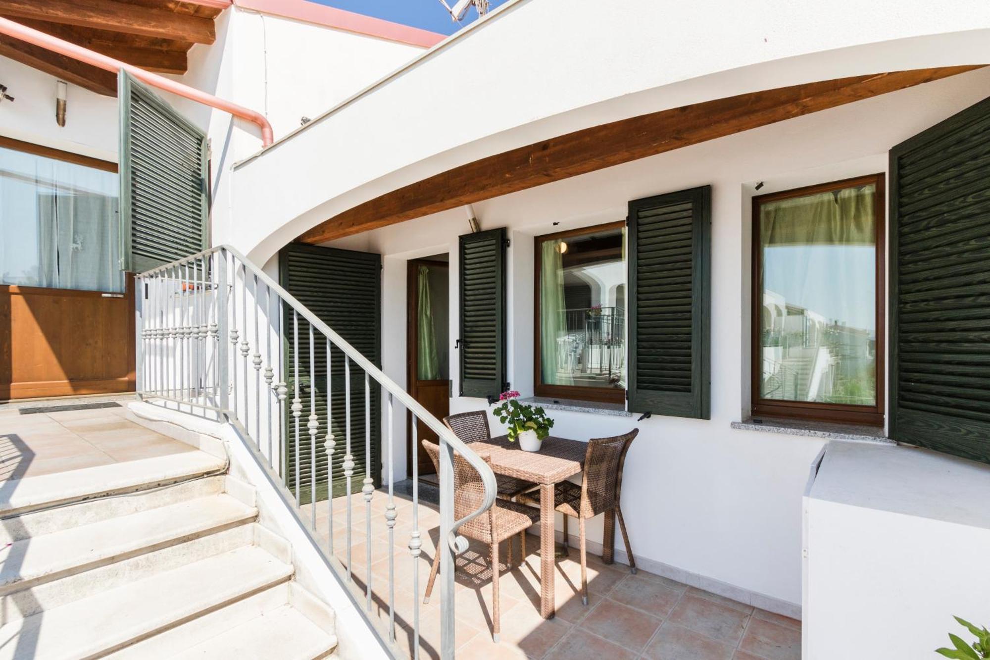 Residence Fior Di Sulcis Calasetta Exterior photo