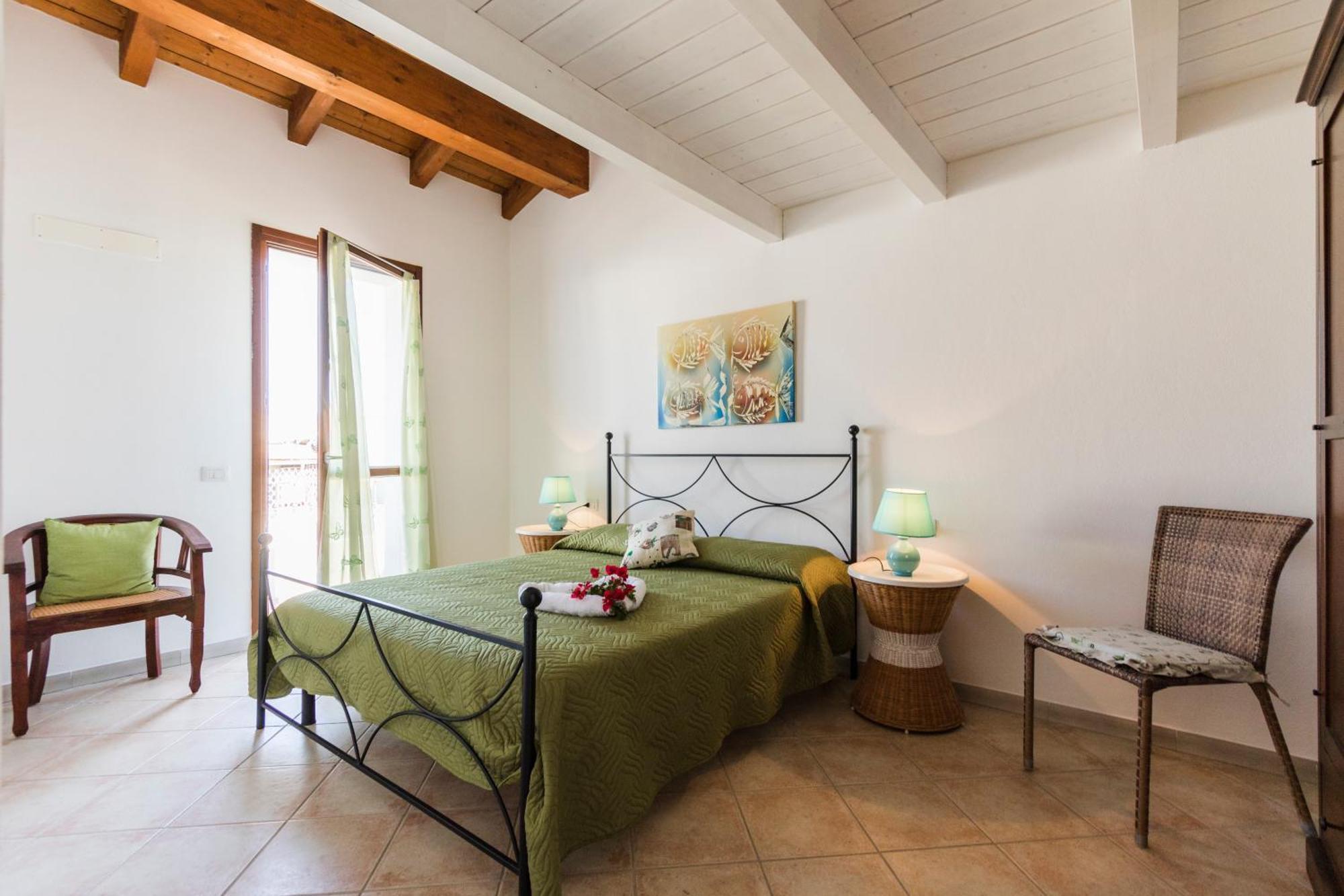 Residence Fior Di Sulcis Calasetta Exterior photo